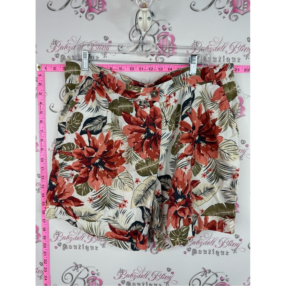 Shorts tropical flowers leafs Floral Shorts in Rust Floral